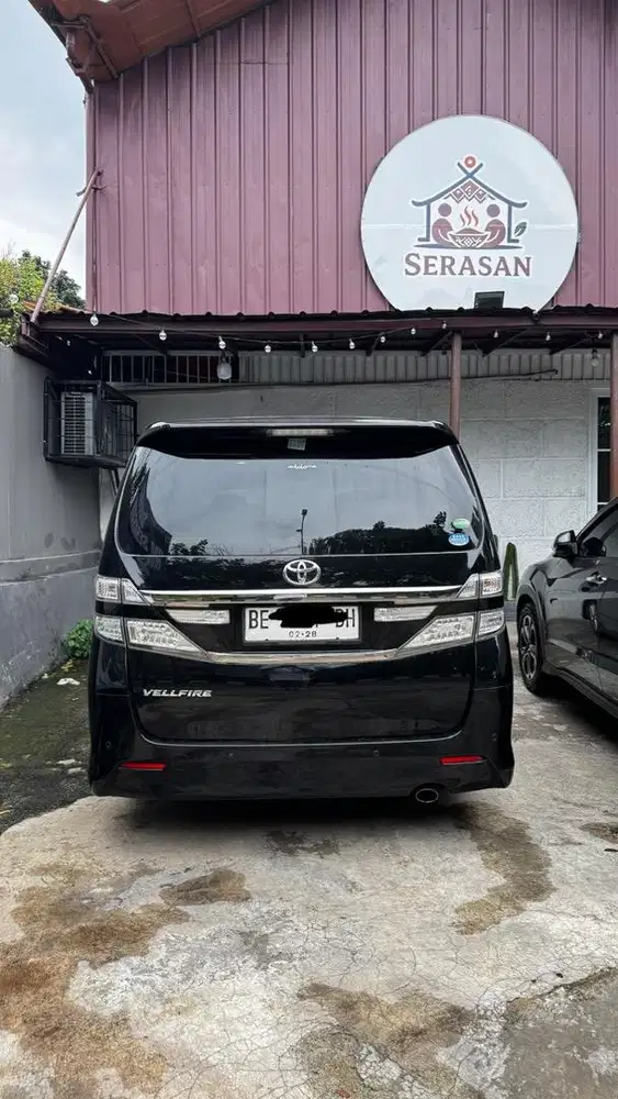 Toyota Vellfire 2012
