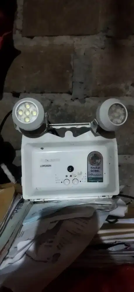 Lampu Emergency merk panasonic