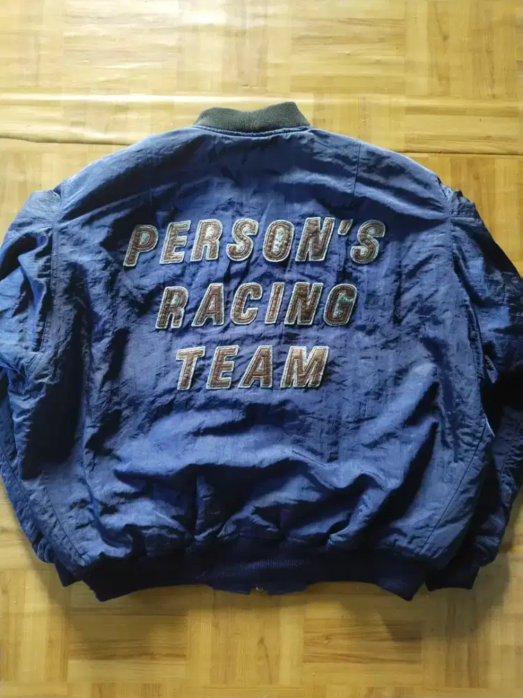 Bomber vtg persons racing team