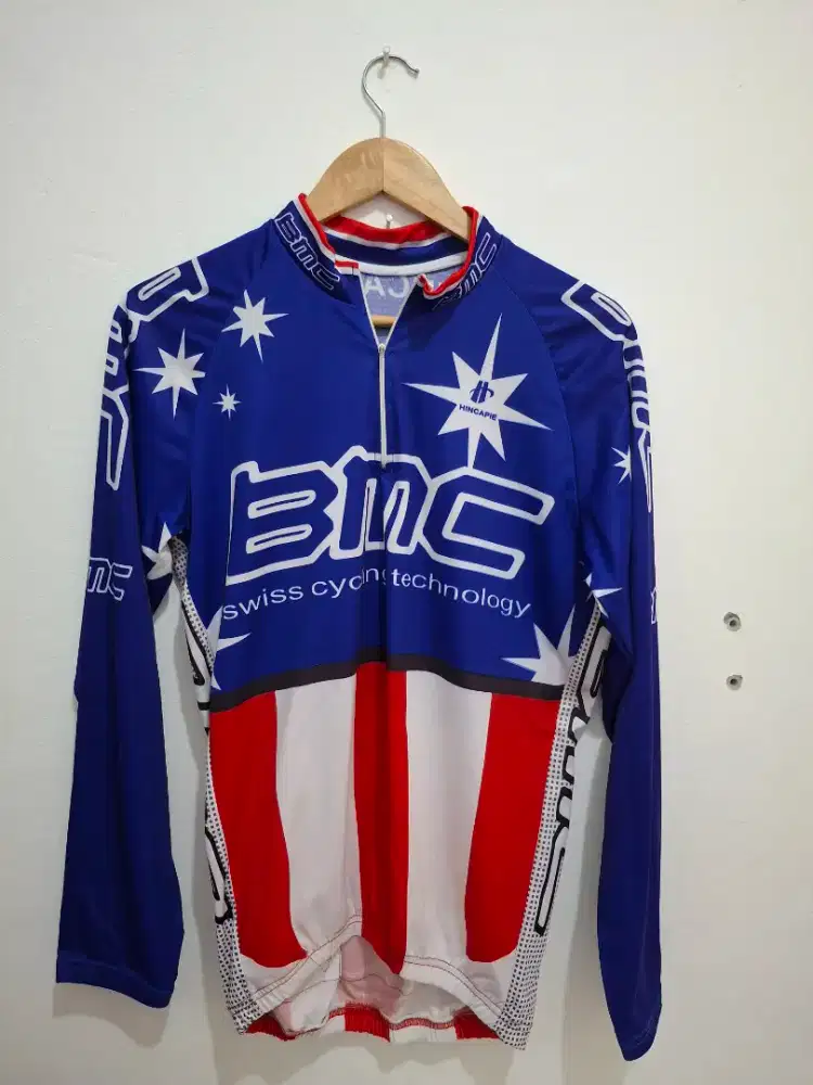 Jersey Sepeda team BMC