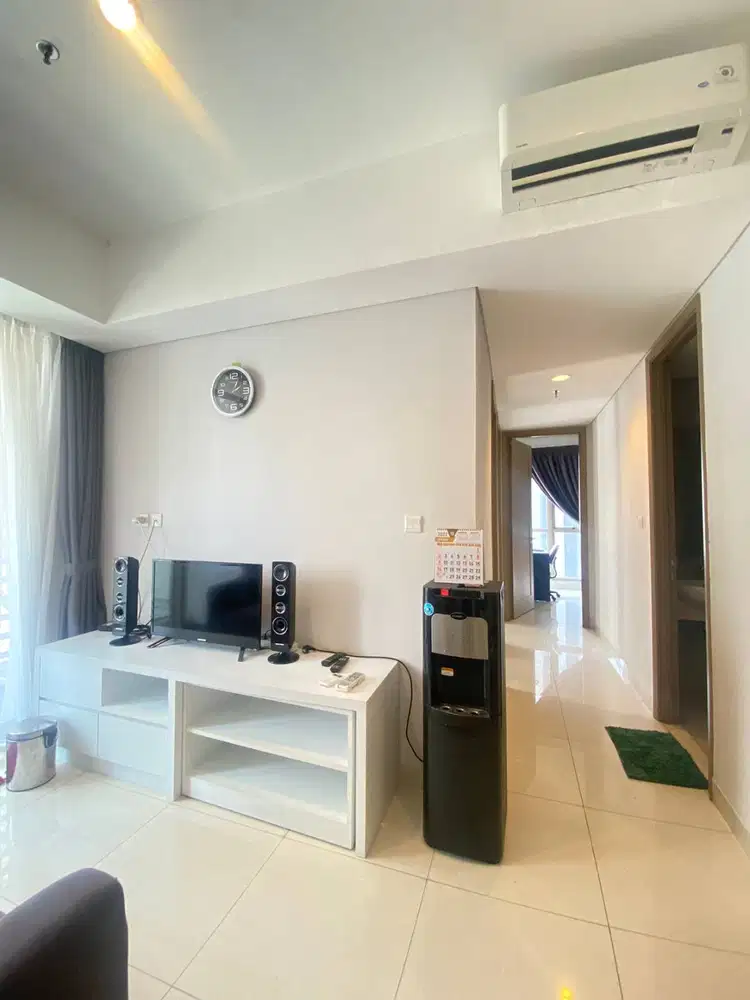 Disewakan Apartemen Taman Anggrek Residences 3 Bedrooms Furnish