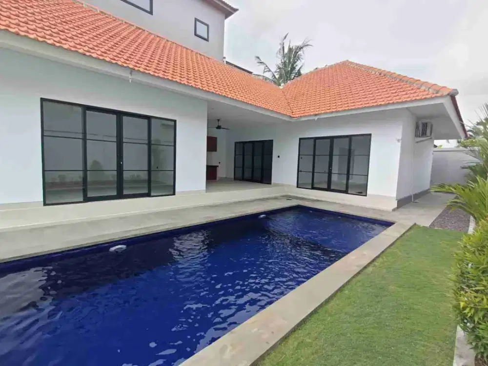 Villa Sewa 3BR Murah Di Tegal Cupek Kerobokan Badung Bali