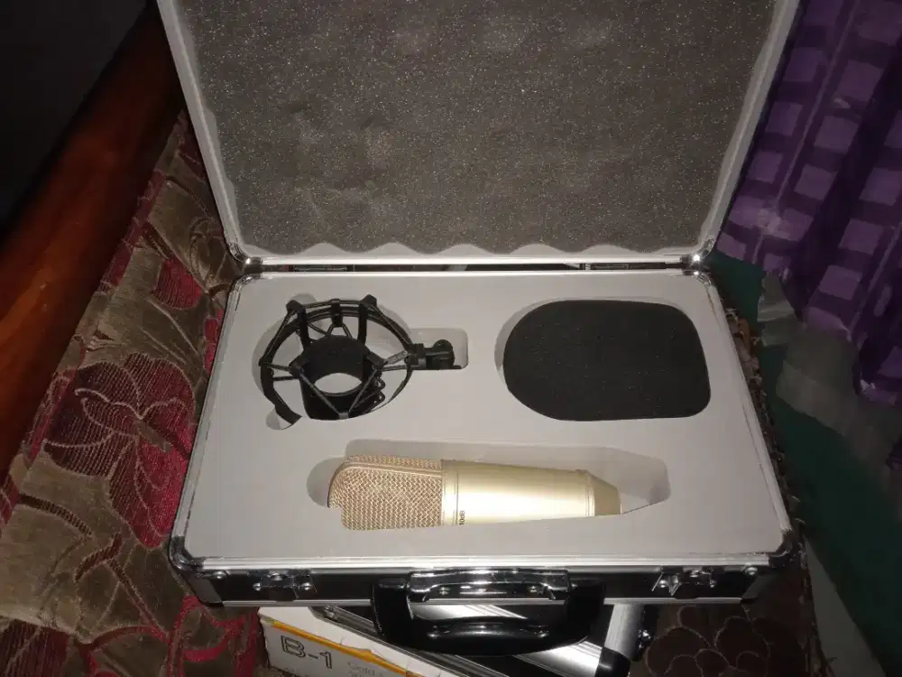 Mic Condensor Behringer B-1
