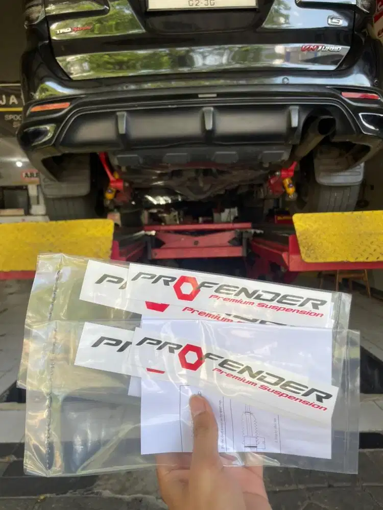 Shock profender belakang fortuner vnt