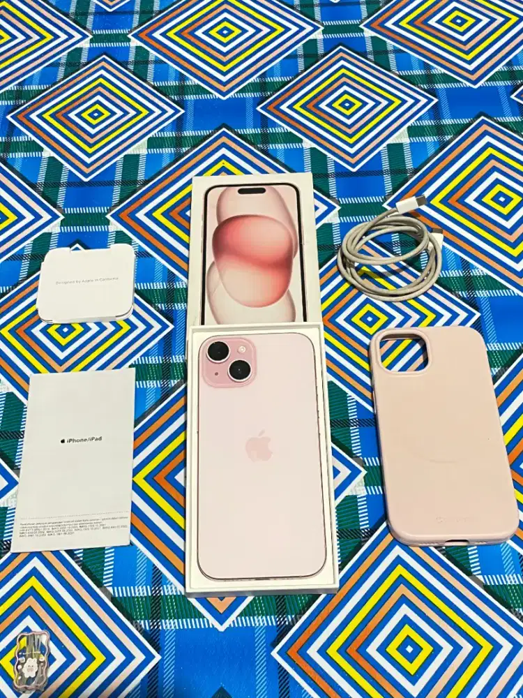 iPhone 15 128gb pink ibox
