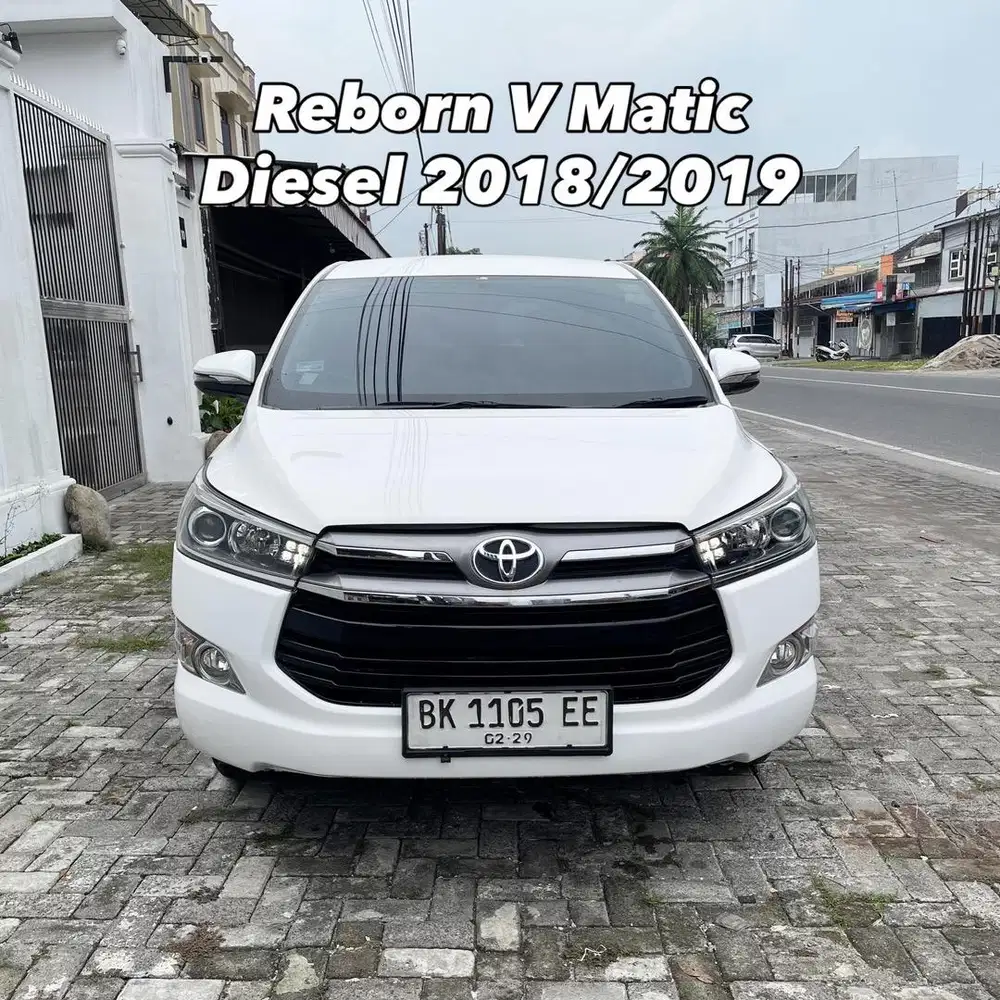 Toyota Innova Reborn V Lux Diesel 2018/2019 A/T