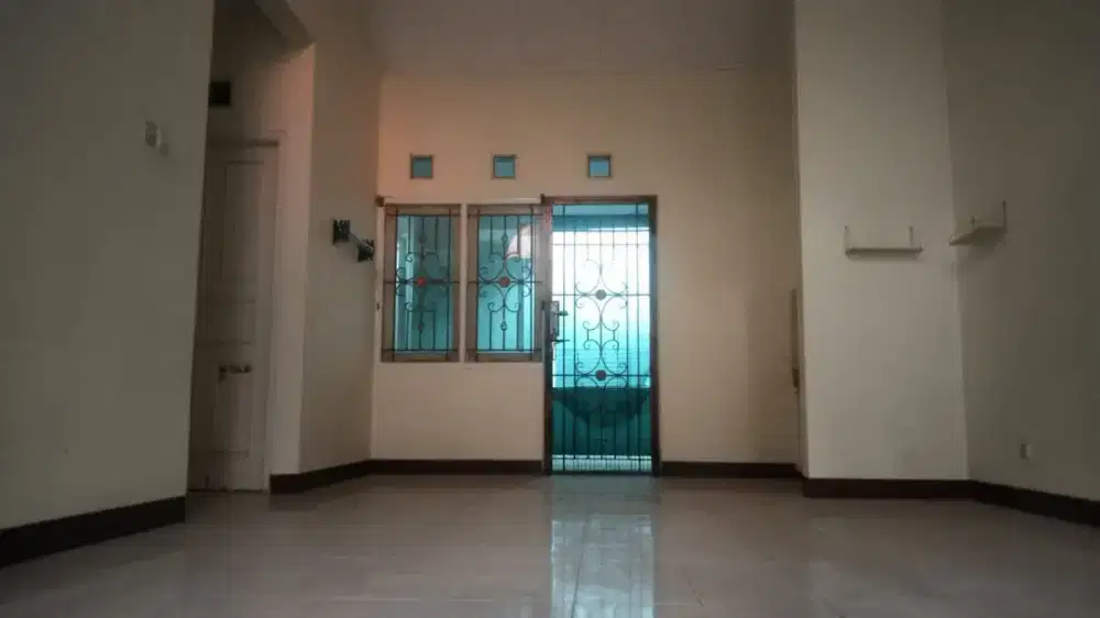 Sewakan Rumah Cluster Taman Sari Harapan Indah Bekasi