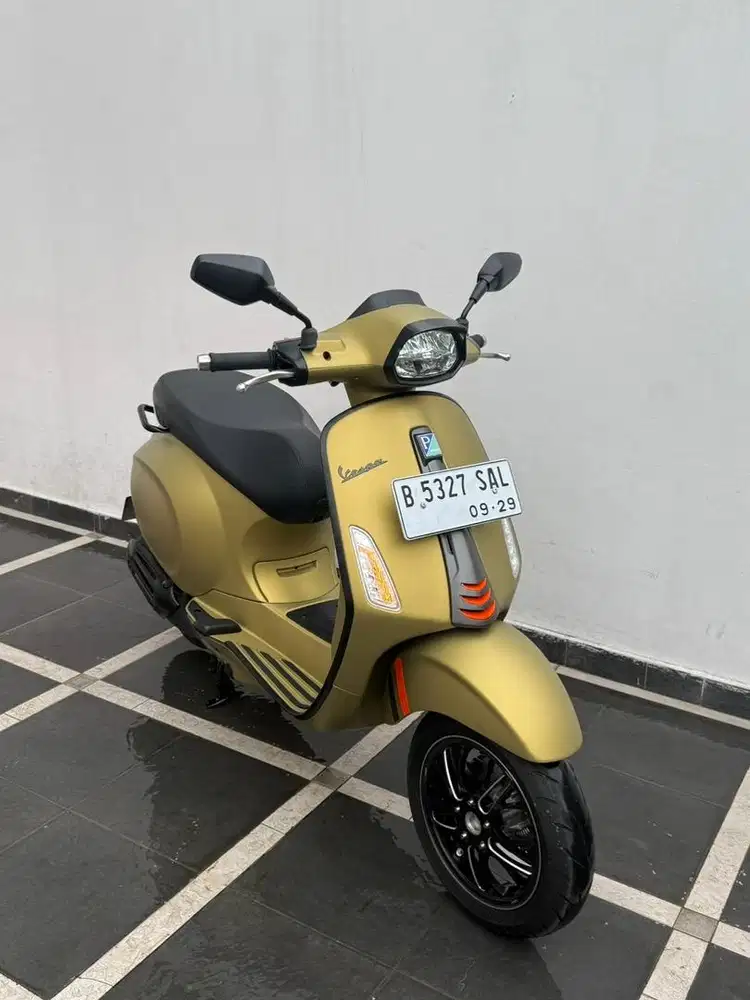 Vespa Sprint S 2024 Modif (km 400 perak)