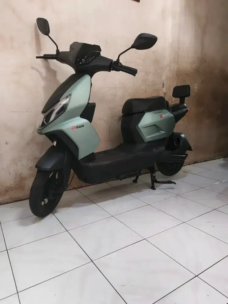 Speda listrik Uwinflay D66a