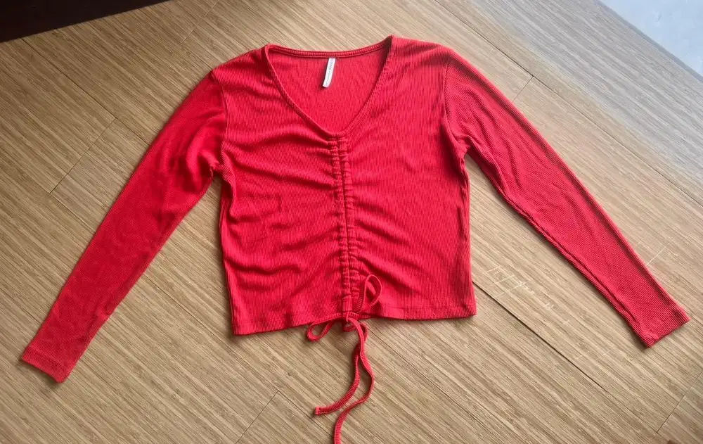 COLORBOX Long Sleeve Ruched Top Red Size S Atasan Lengan Panjang