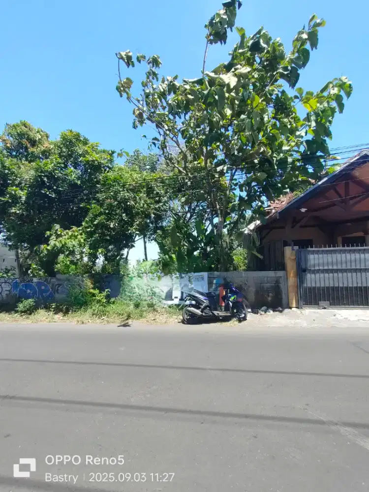 Tanah Pinggir Jalan Depan Cafe NK