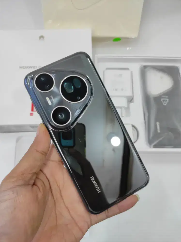 Huawei pura 80 ultra 
Mulus 99%
Garansi Resmi 
Ram 16/512
Fulset