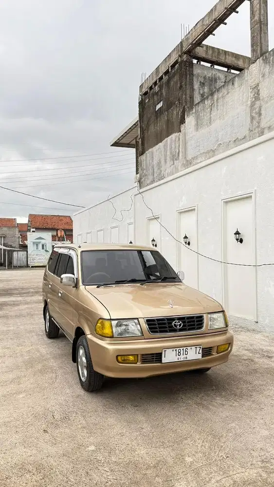 Toyota kijang lgx 2000 1,8 istimewa siap gas