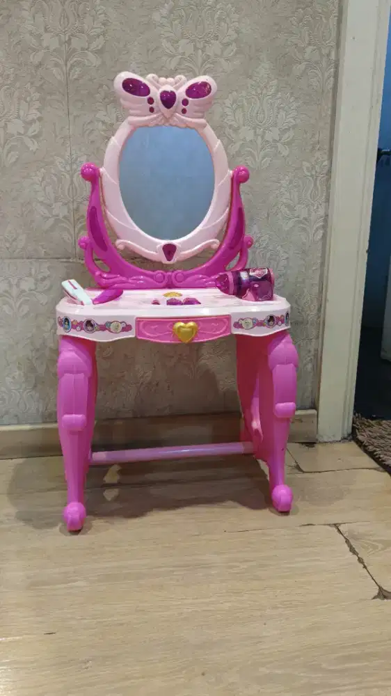 Meja rias anak pink- Bersih&Kokoh +Bonus Mainan make-up dan boneka