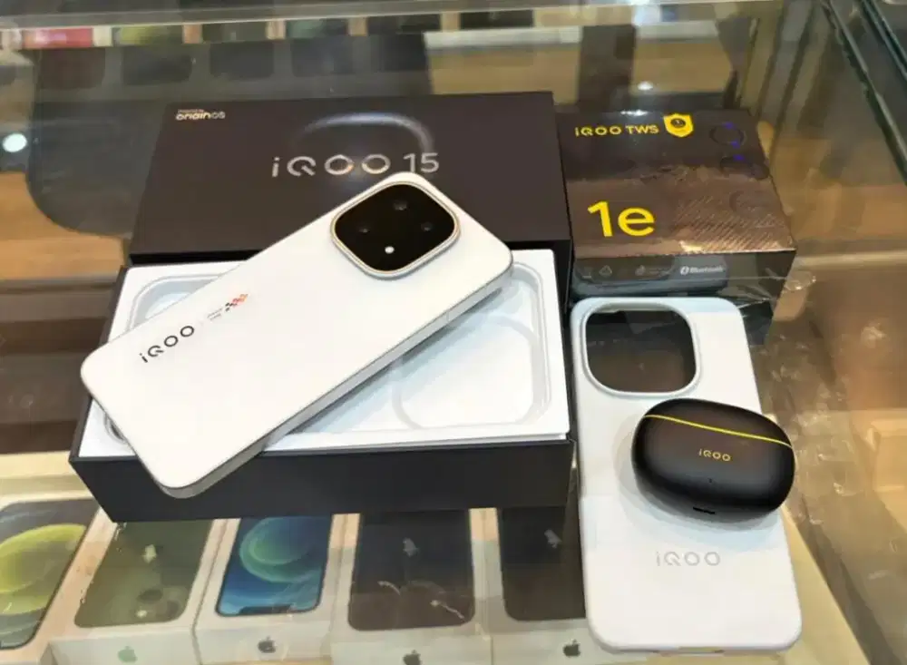 IQOO 15 16/512 gb buka box