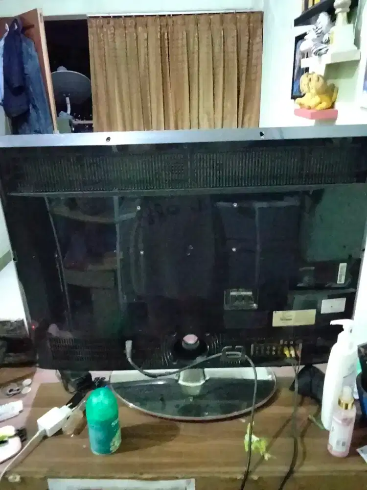 TV LG LCD analog 32 inch