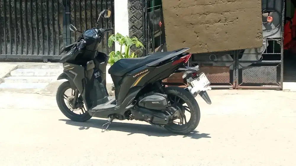 Lepas cepat motor vario