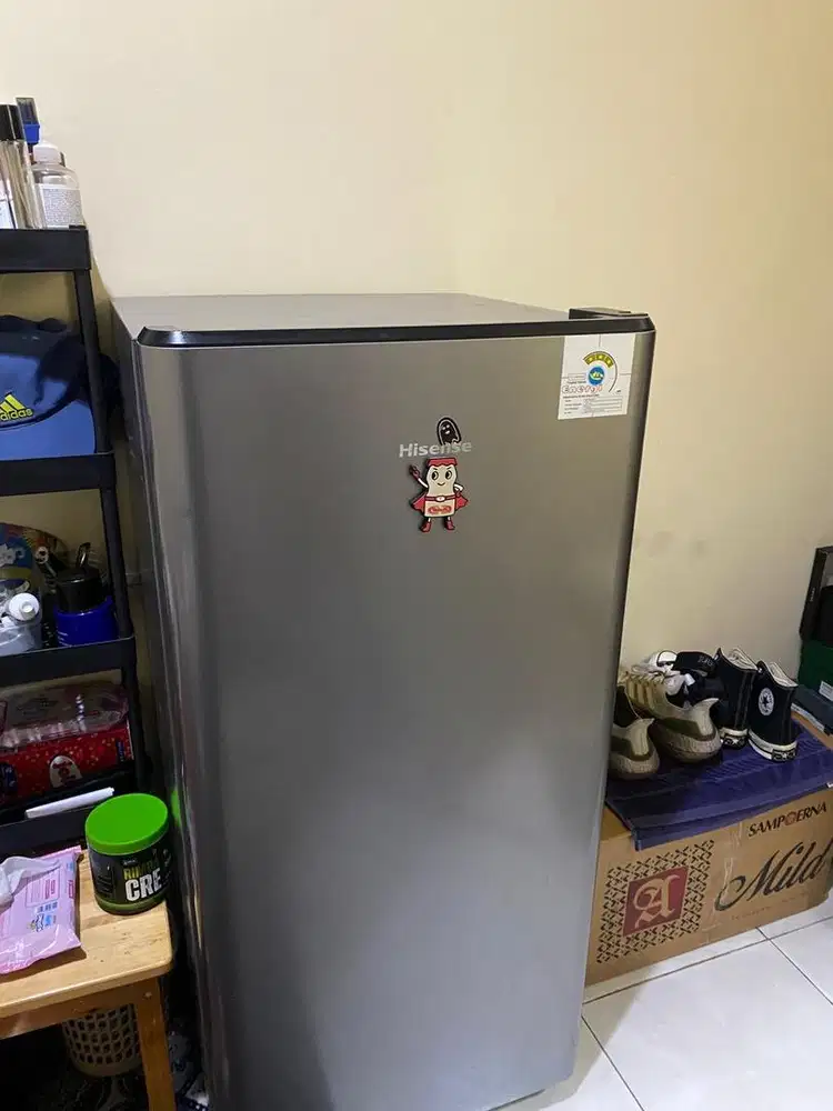 Kulkas hisense kondisi mulus