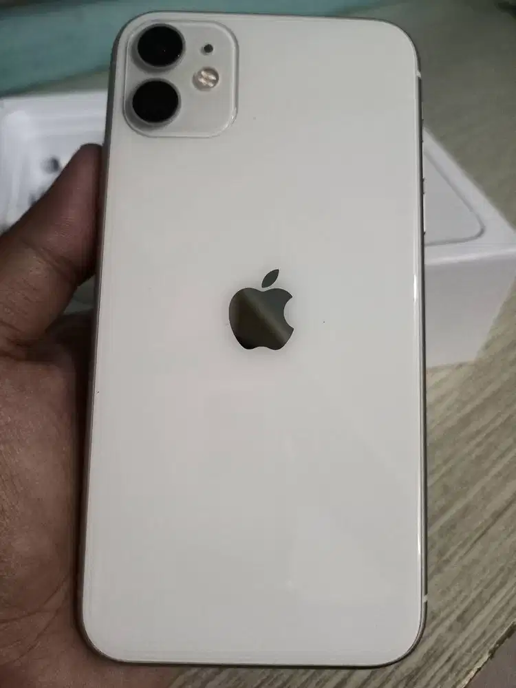 iPhone 11 64GB White IMEI Terdaftar Sinyal Aman Permanen Lifetime