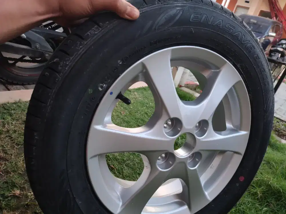 Jual velg OEM + ban Agya ring 14