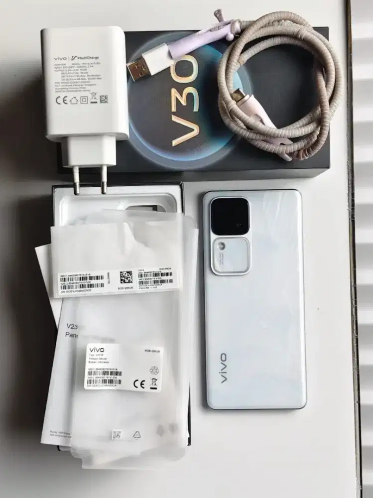 Vivo V30 8/256 fullset mulus