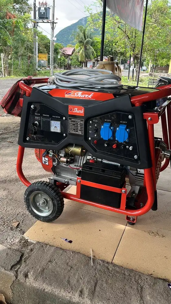 Genset 5500 watt (bensin)