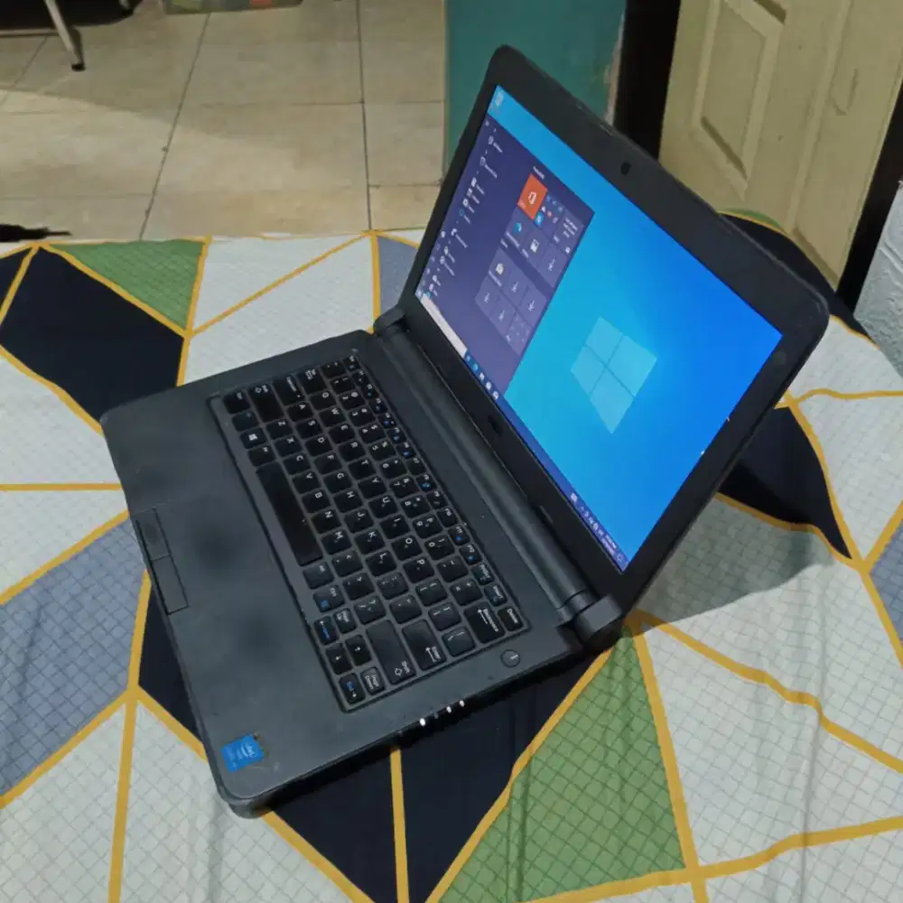 DIJUAL LAPTOP DELL LATITUDE 3350