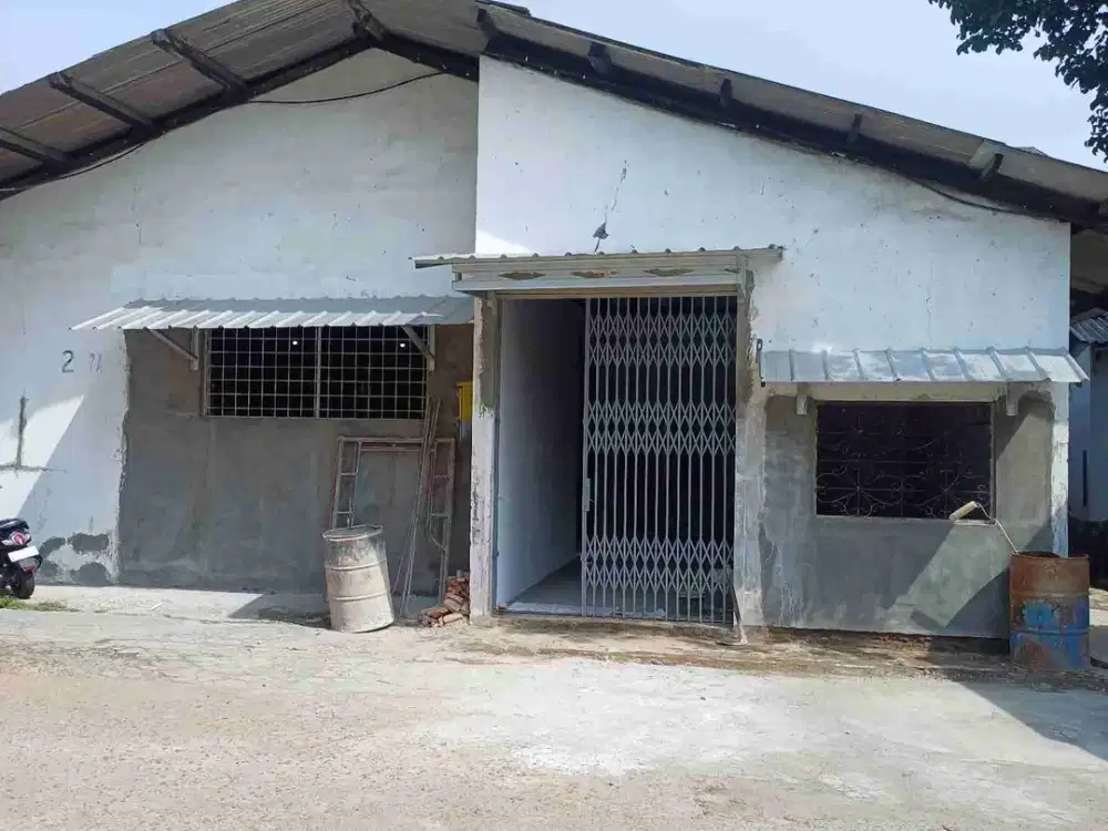 Gudang Murah Bagus baru selesai renovasi di Penggilingan