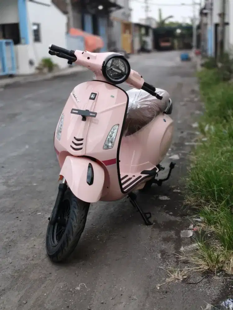 MOTOR LISTRIK VESPA GRATIS ONGKIR