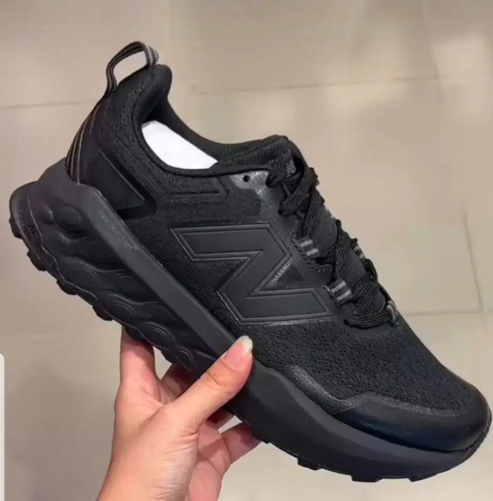 Jual Sepatu BNIB New balance fresh foam garoe v2 SIZE 46.5 / 30 cm