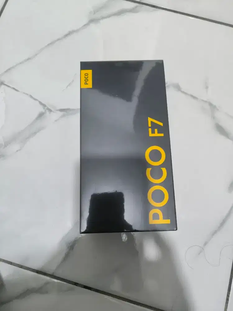 Xiaomi Poco F7 Silver 12 / 512 BNIB