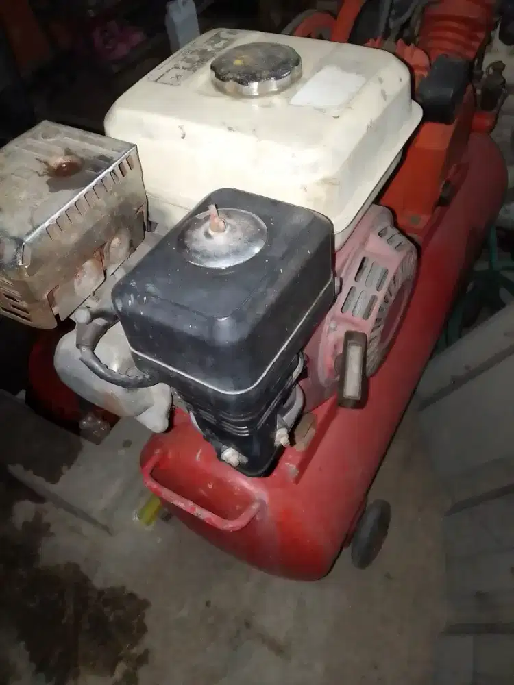 Mesin kompressor bensin