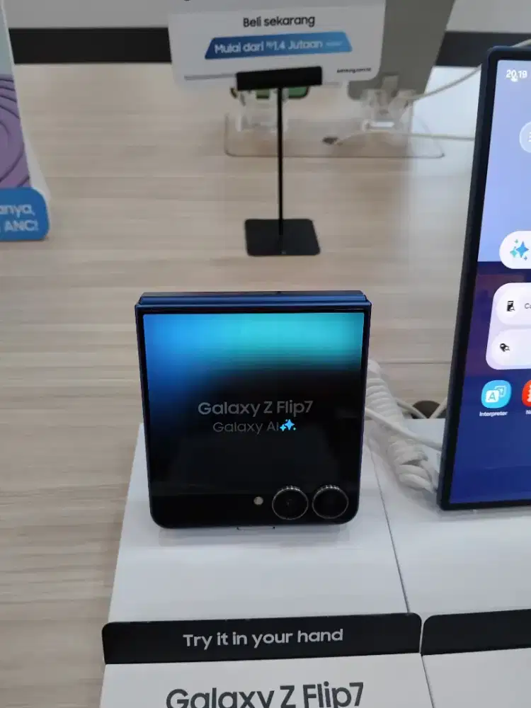 Harga Spesial Akhir Tahun Samsung Galaxy ZFlip7