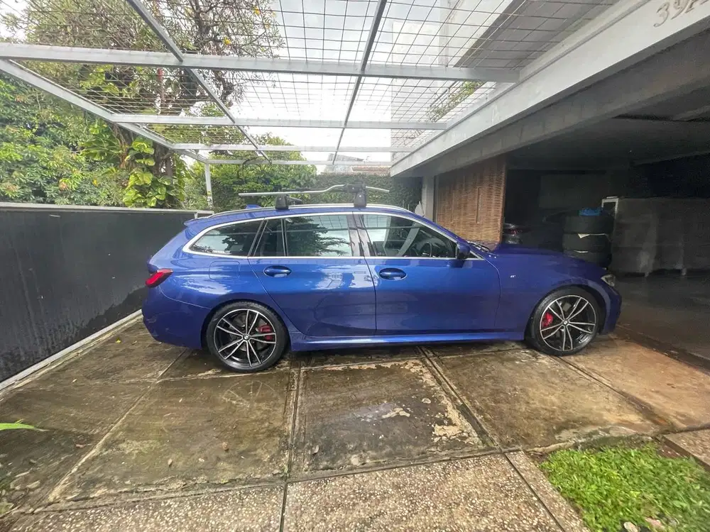 BMW 320i 2021 Bensin