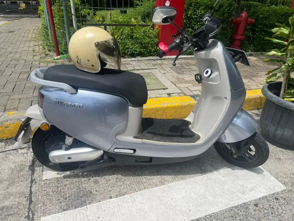 Motor listrik exotic sterrato lenkap nopol stnk hidup bpkb