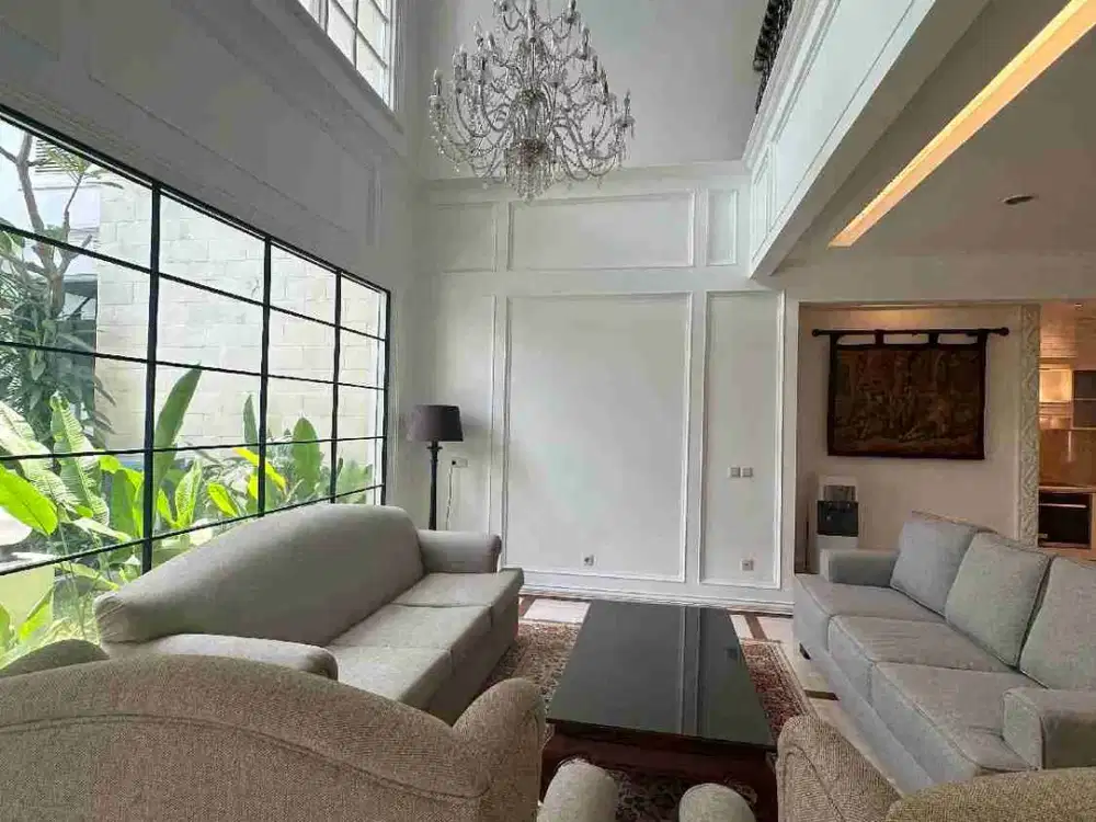 Disewakan rumah Luxury dengan Swimming Pool area Pondok Indah