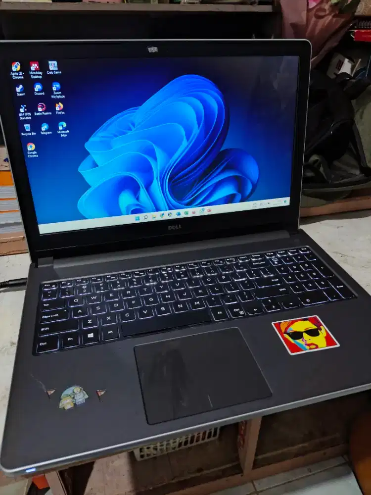 laptop Dell Inspiron 555 (KEYBOARD BACKLIGHT) warna silver