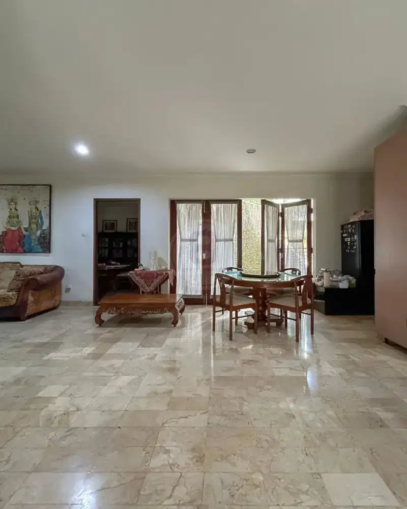 Rumah Cantik Tanah Luas Harga Murah Di Komplek Bintaro Jaya