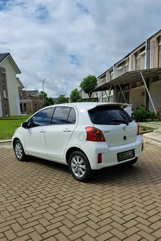 Yaris 2012 metic pajak on