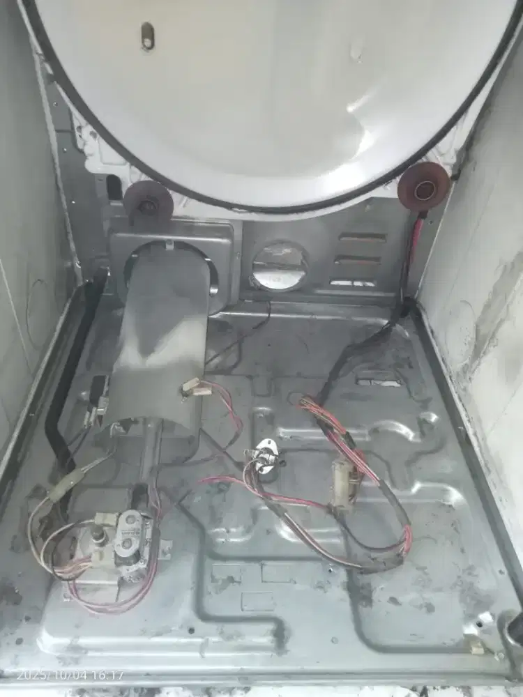 Servis mesin cuci/dryer