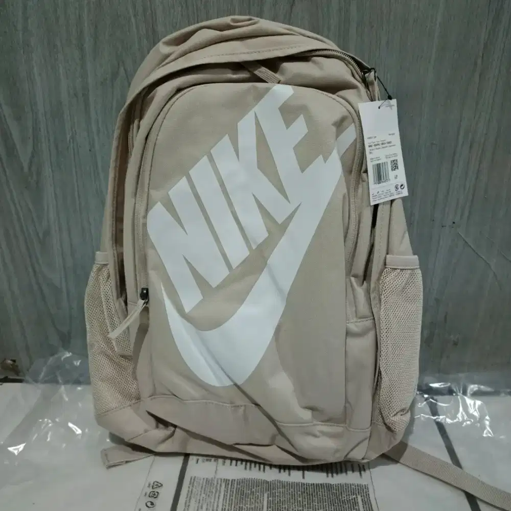 Tas Ransel Nike Hayward Backpack Cream