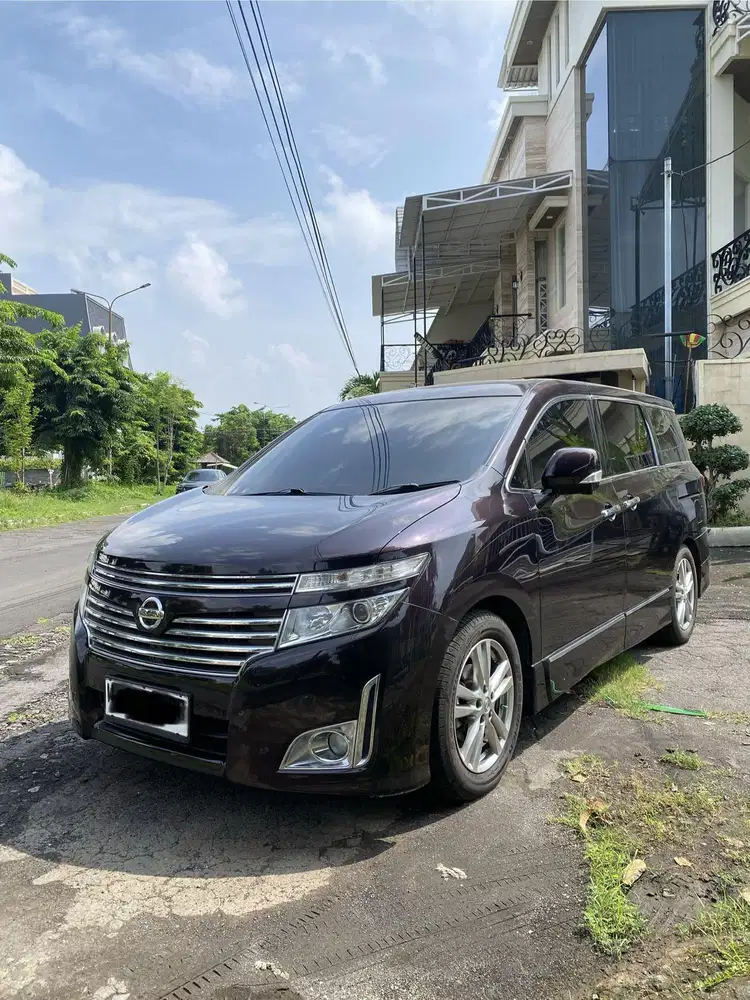 Nissan Elgrand 2.5 matic 2010 burgundy