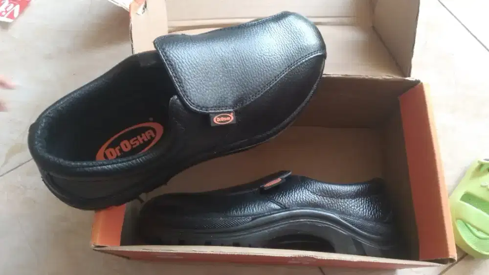 Sepatu septi dr.osha asli