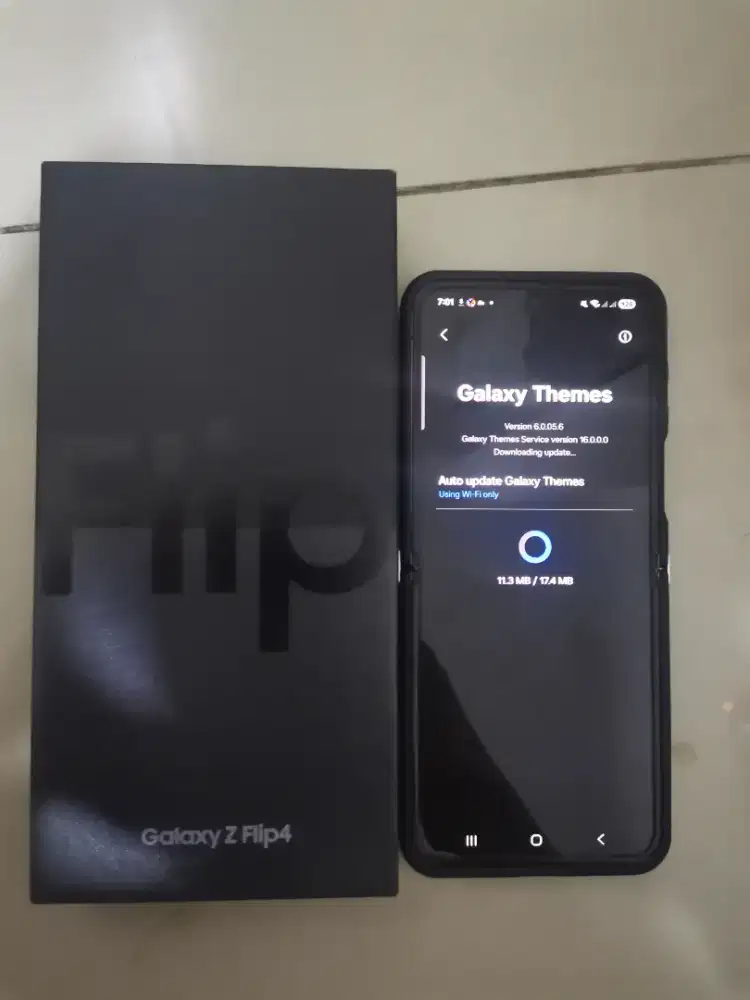 Samsung Z Flip 4 Bekas (Asuransi Hingga 2026)