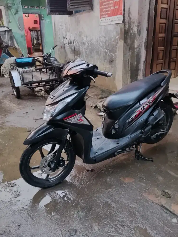 Jual beat  tahun 2015 ss lengkap