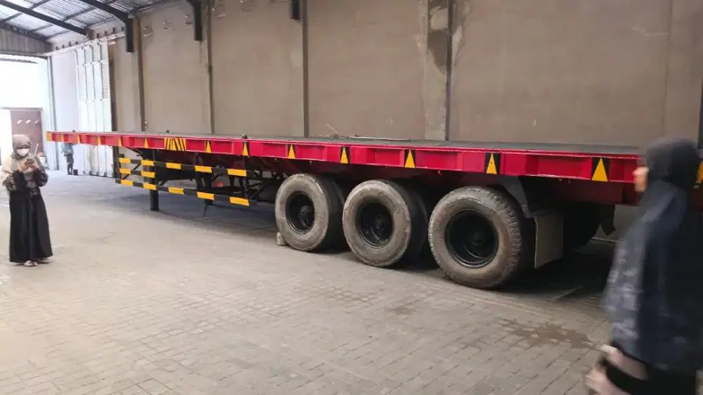 Buntut trailer 45 ft 3 excel