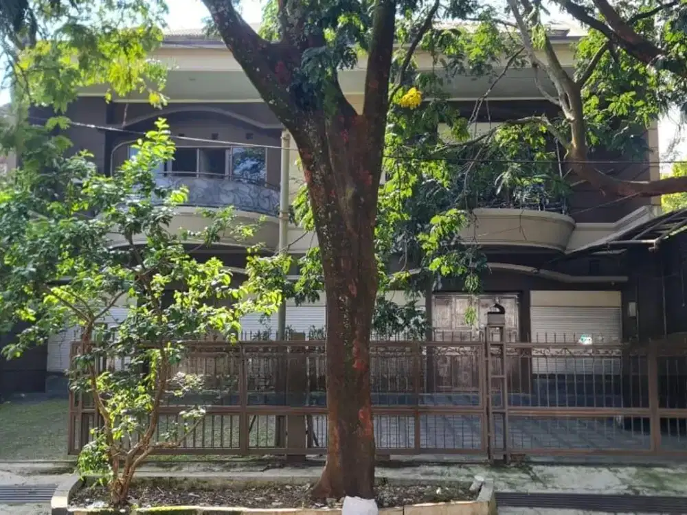 Dijual Rumah Lux di Bnadung Utara, Sayap Dago