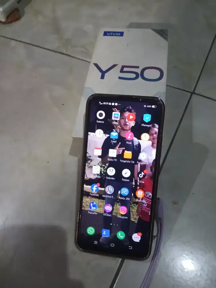 Vivo y50 8/128gb