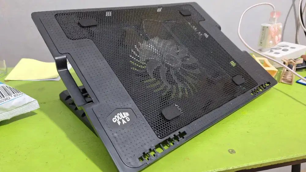 Tatakan Laptop, Cooler laptop