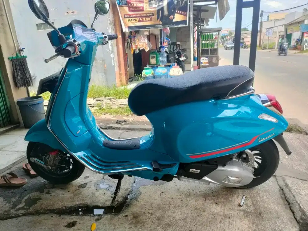 Vespa sprint s-iget abs km 7rb